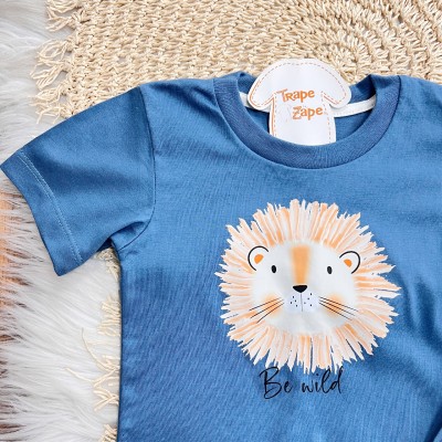 Conj. Camiseta Lion Be Wild e Bermuda - Azul Jeans e Off White